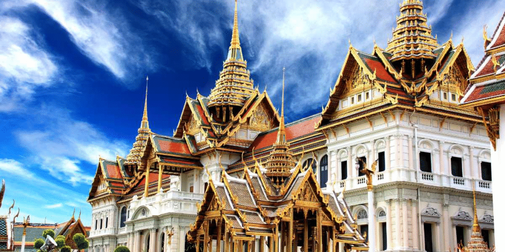 Latest travel trends and tips to make your trip better in 2026